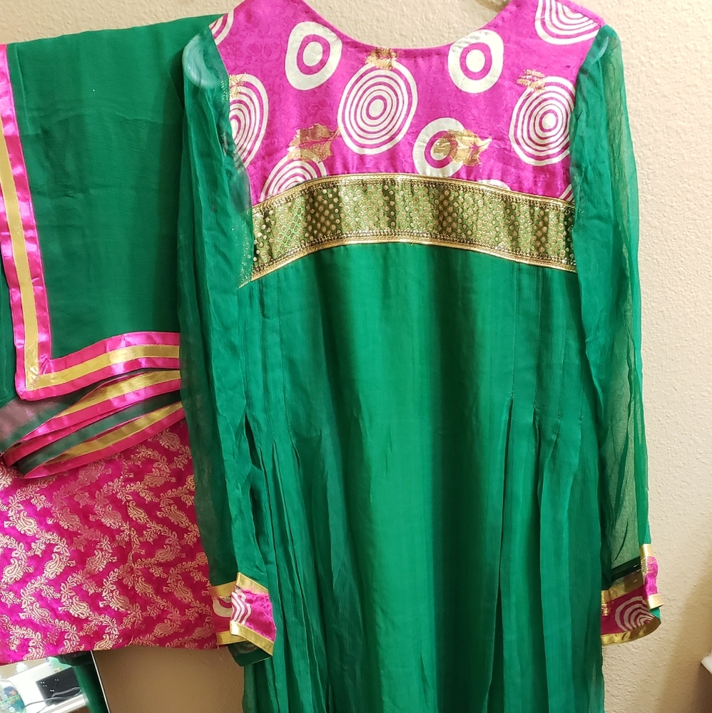 Indian pakistani dress